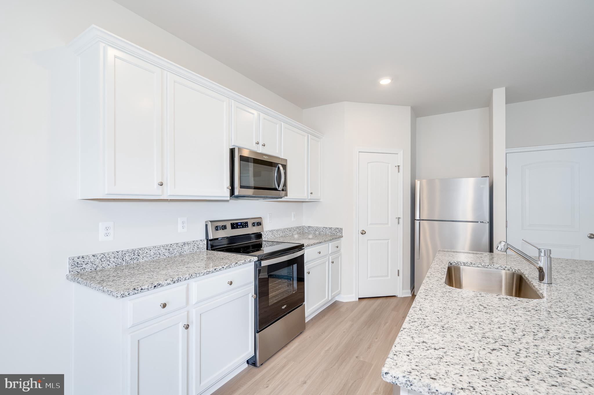 HOMEPLACE AT RIVERSIDE - Residential Lease