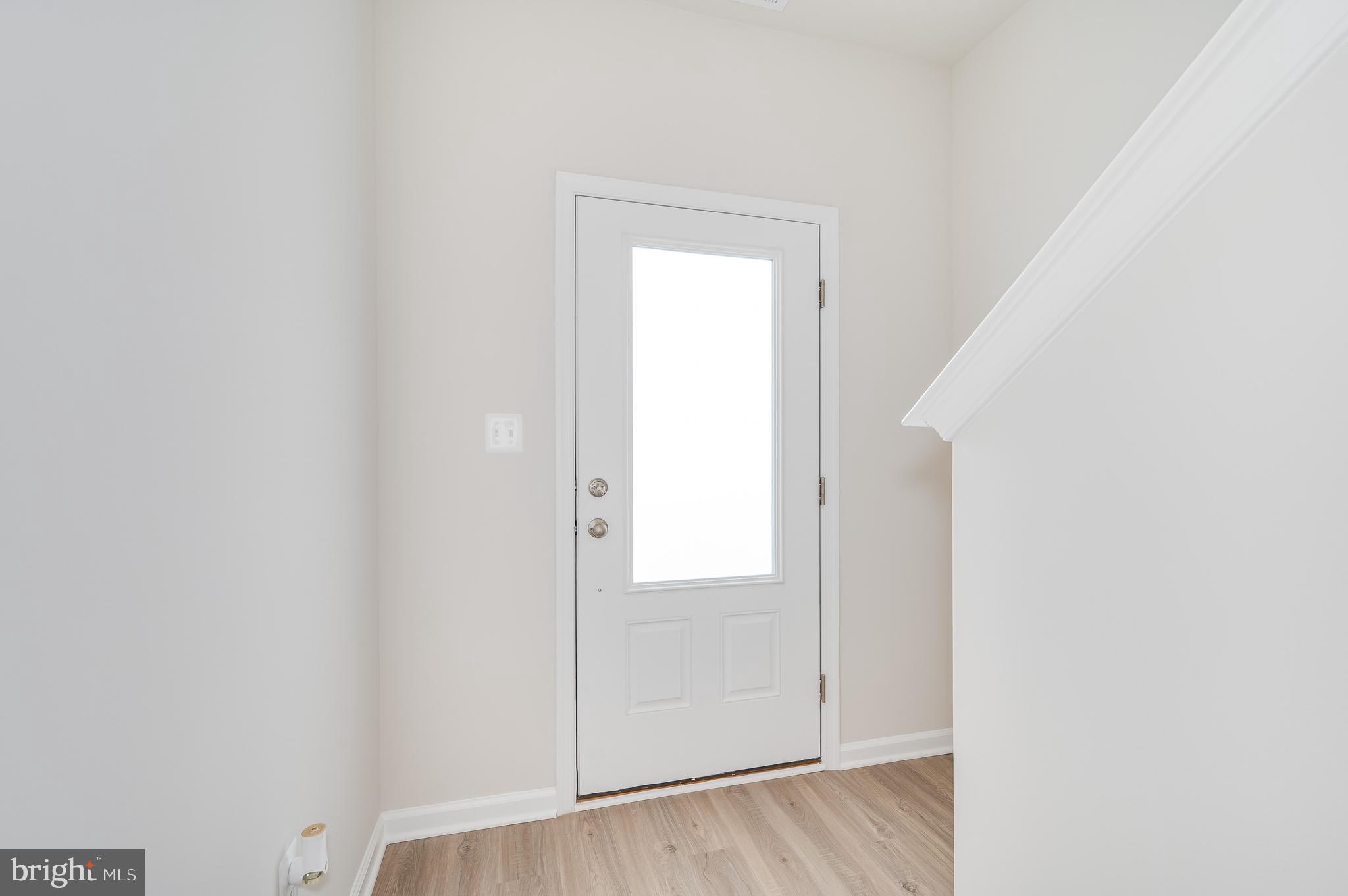 HOMEPLACE AT RIVERSIDE - Residential Lease