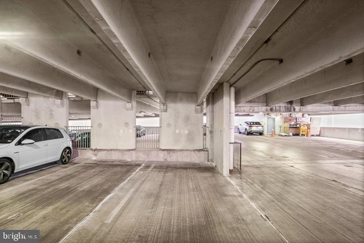 CHANTILLY PARK - Residential