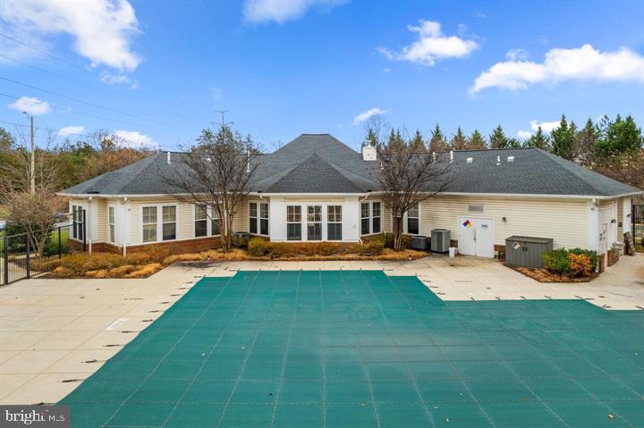 CHANTILLY PARK - Residential