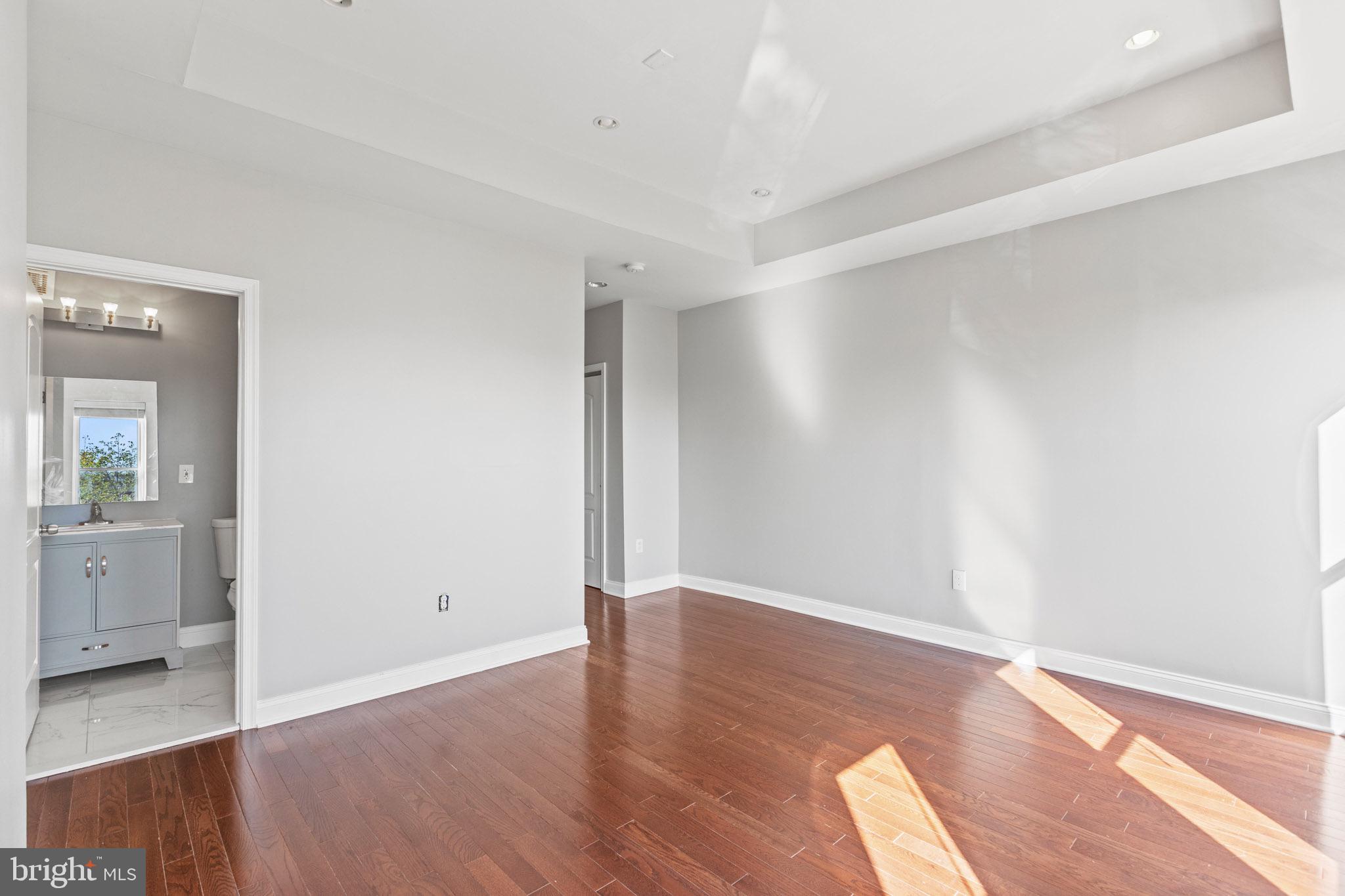 BUTCHERS HILL - Residential