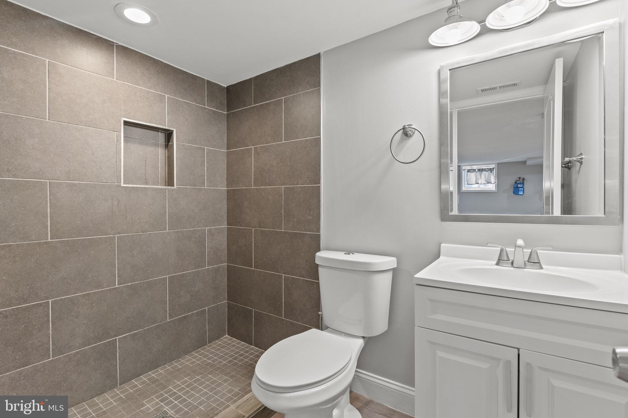 BUTCHERS HILL - Residential