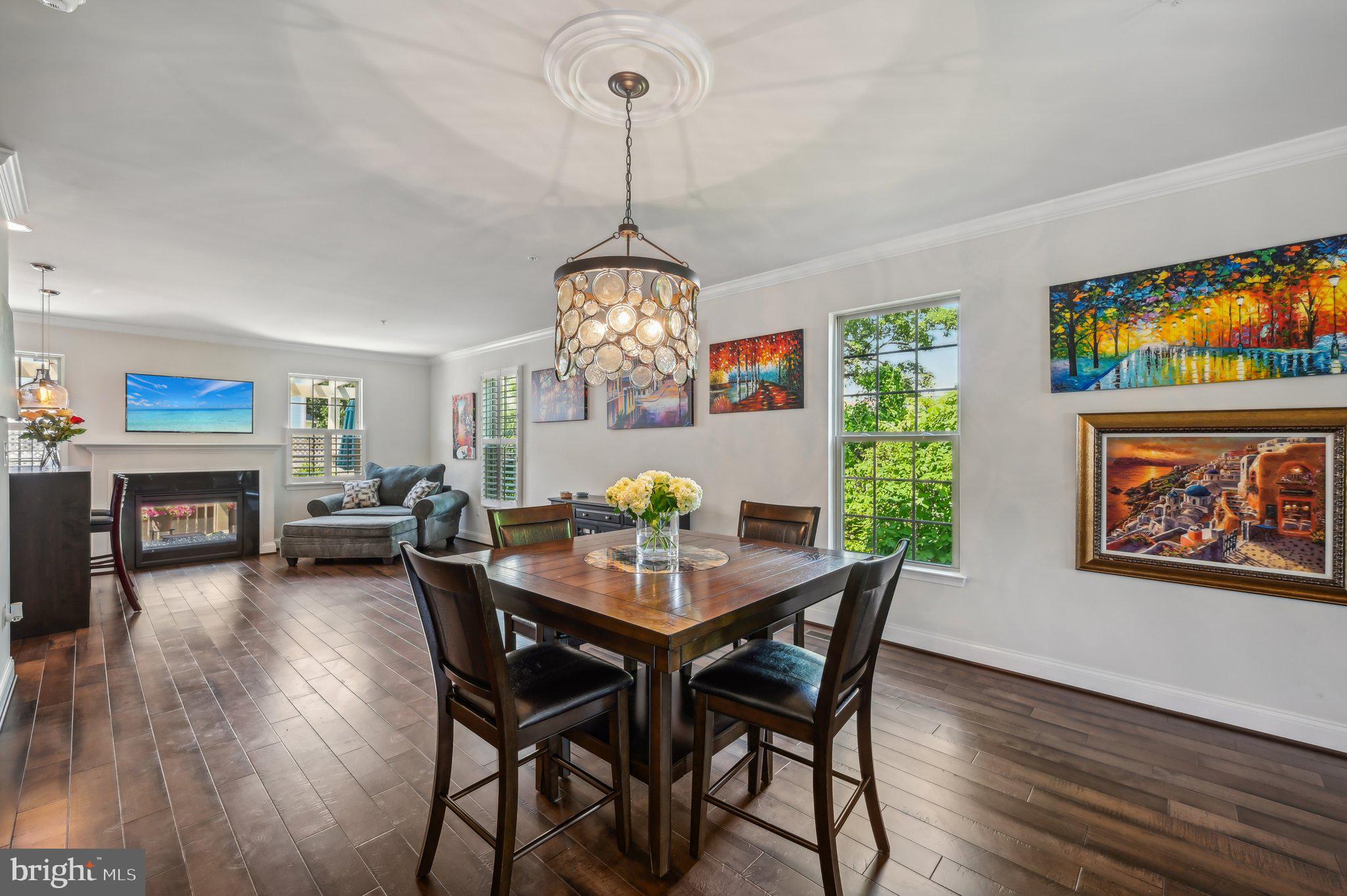 VILLAGE GREENS - Residential