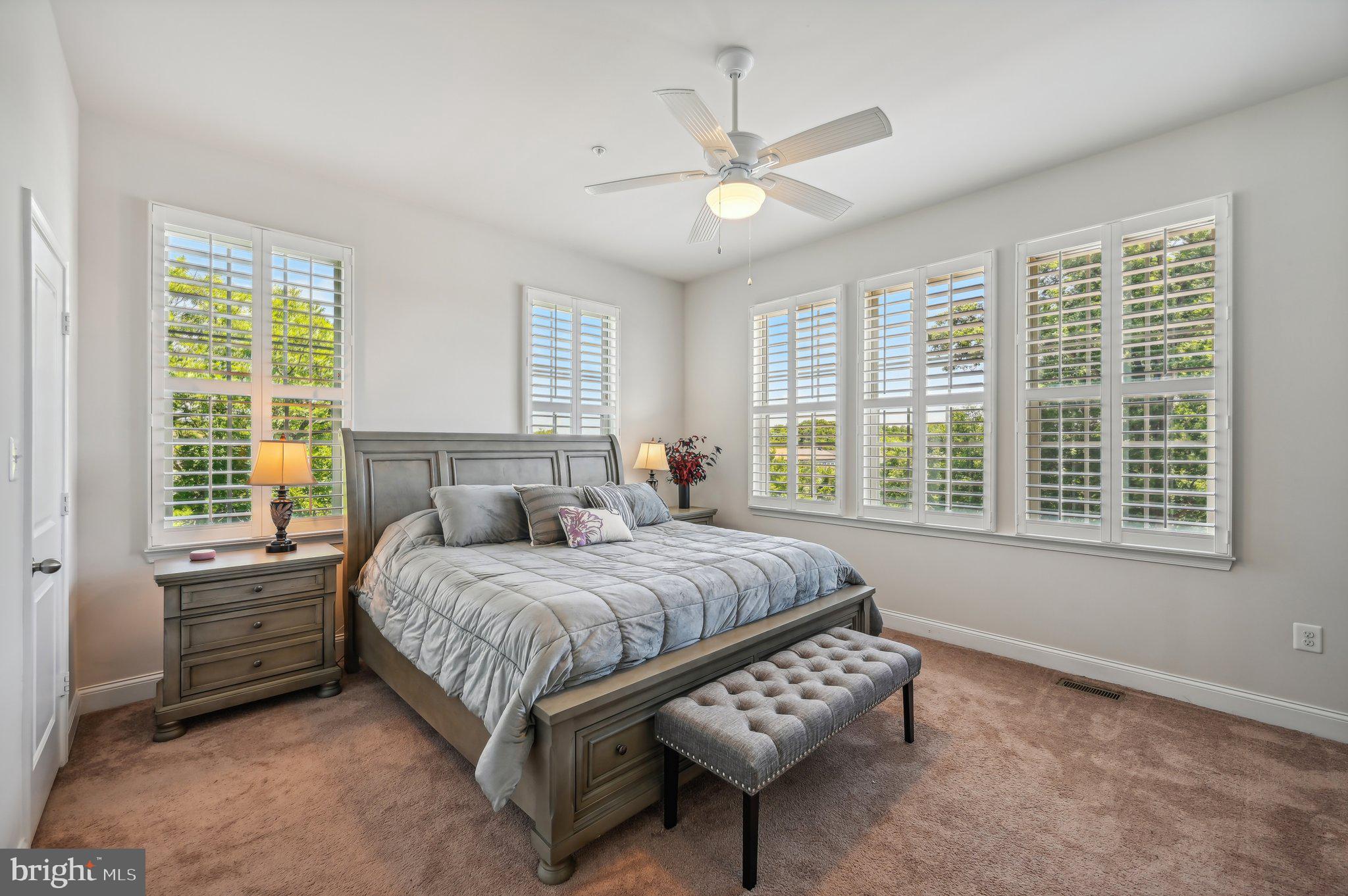 VILLAGE GREENS - Residential