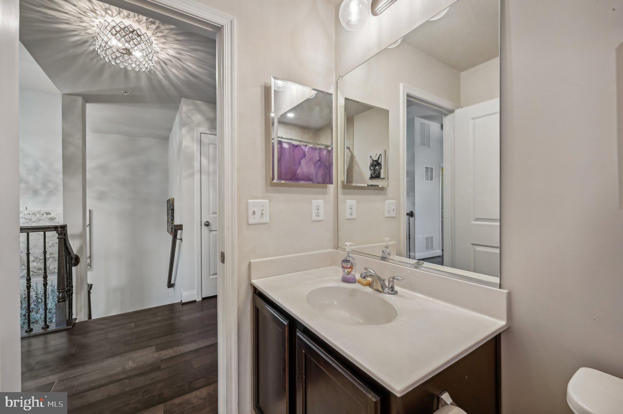 VILLAGE GREENS - Residential