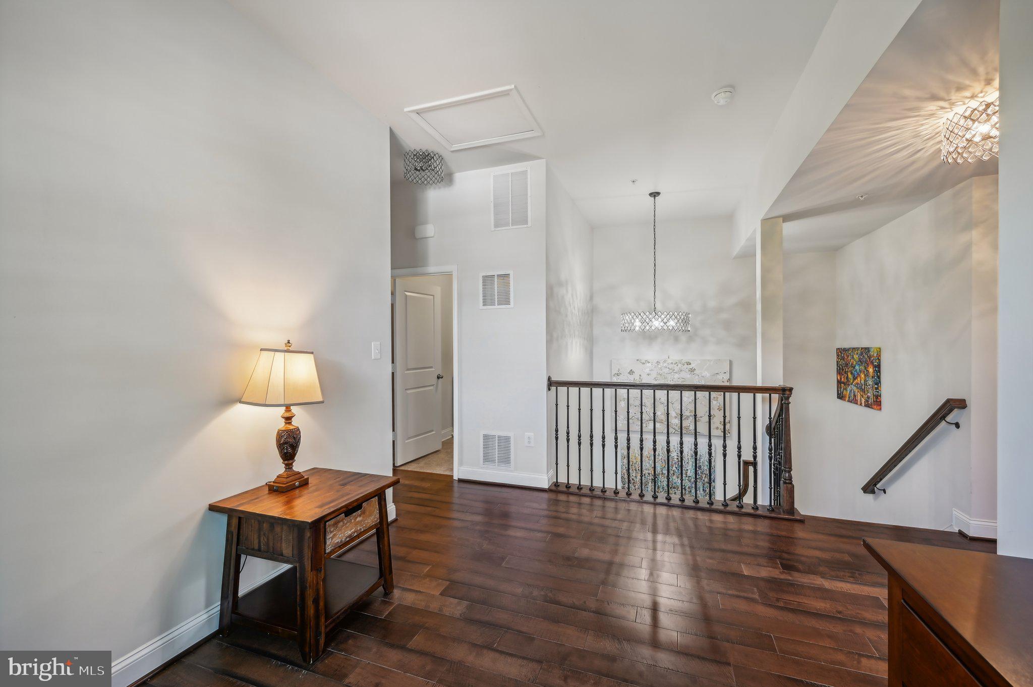 VILLAGE GREENS - Residential