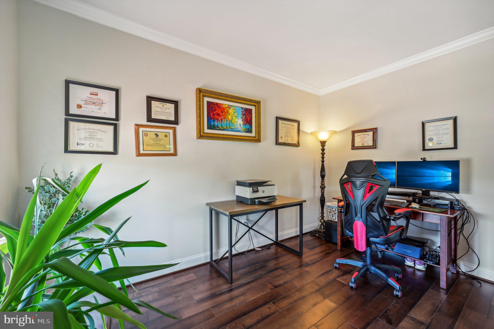 VILLAGE GREENS - Residential