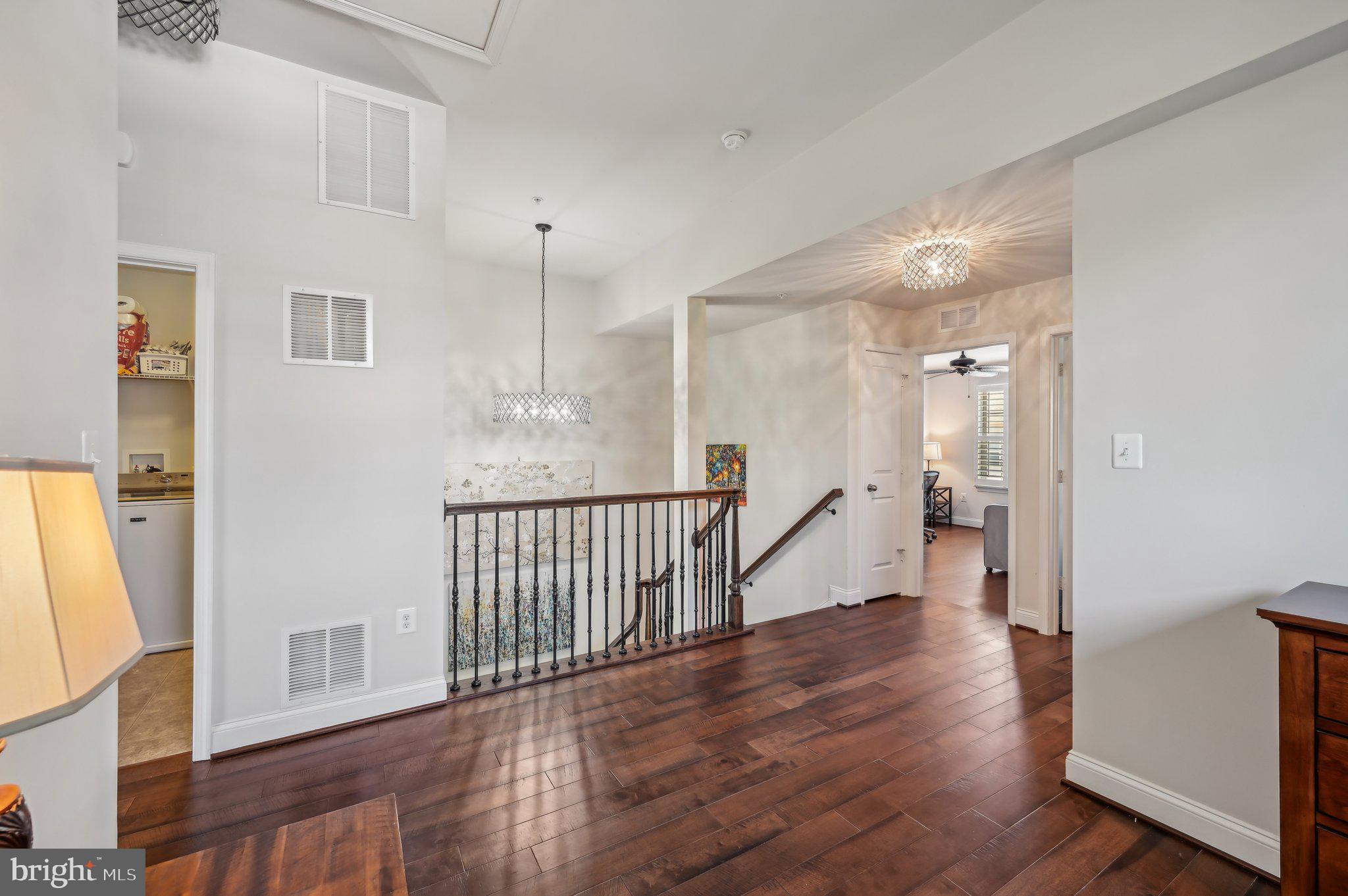 VILLAGE GREENS - Residential