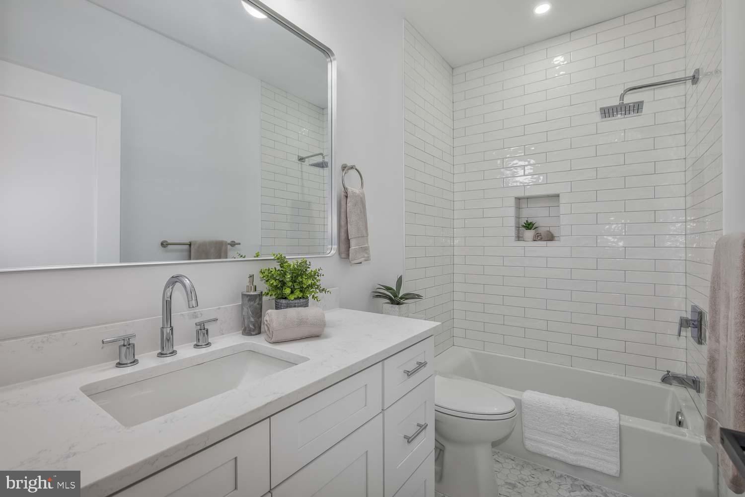 TAKOMA PARK - Residential