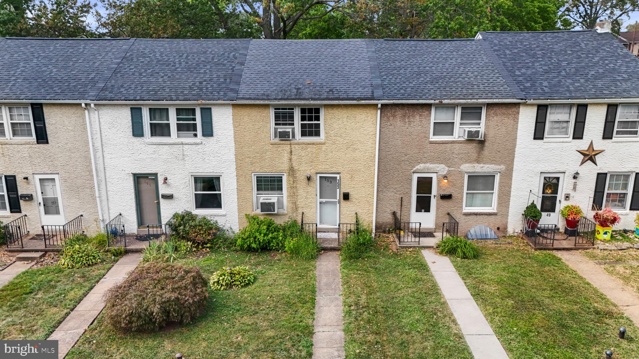 153 SUNRISE LANE