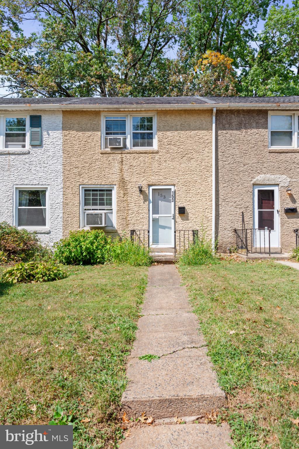 153 SUNRISE LANE