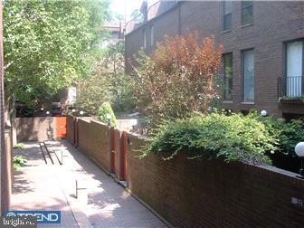 25 SAINT JAMES COURT 41