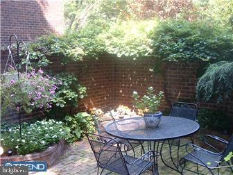 25 SAINT JAMES COURT 41