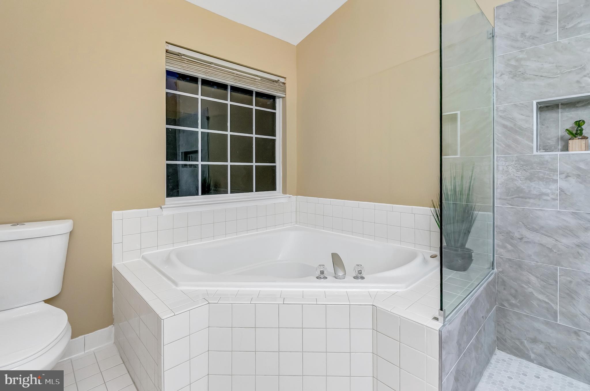 PERRYWOOD - Residential