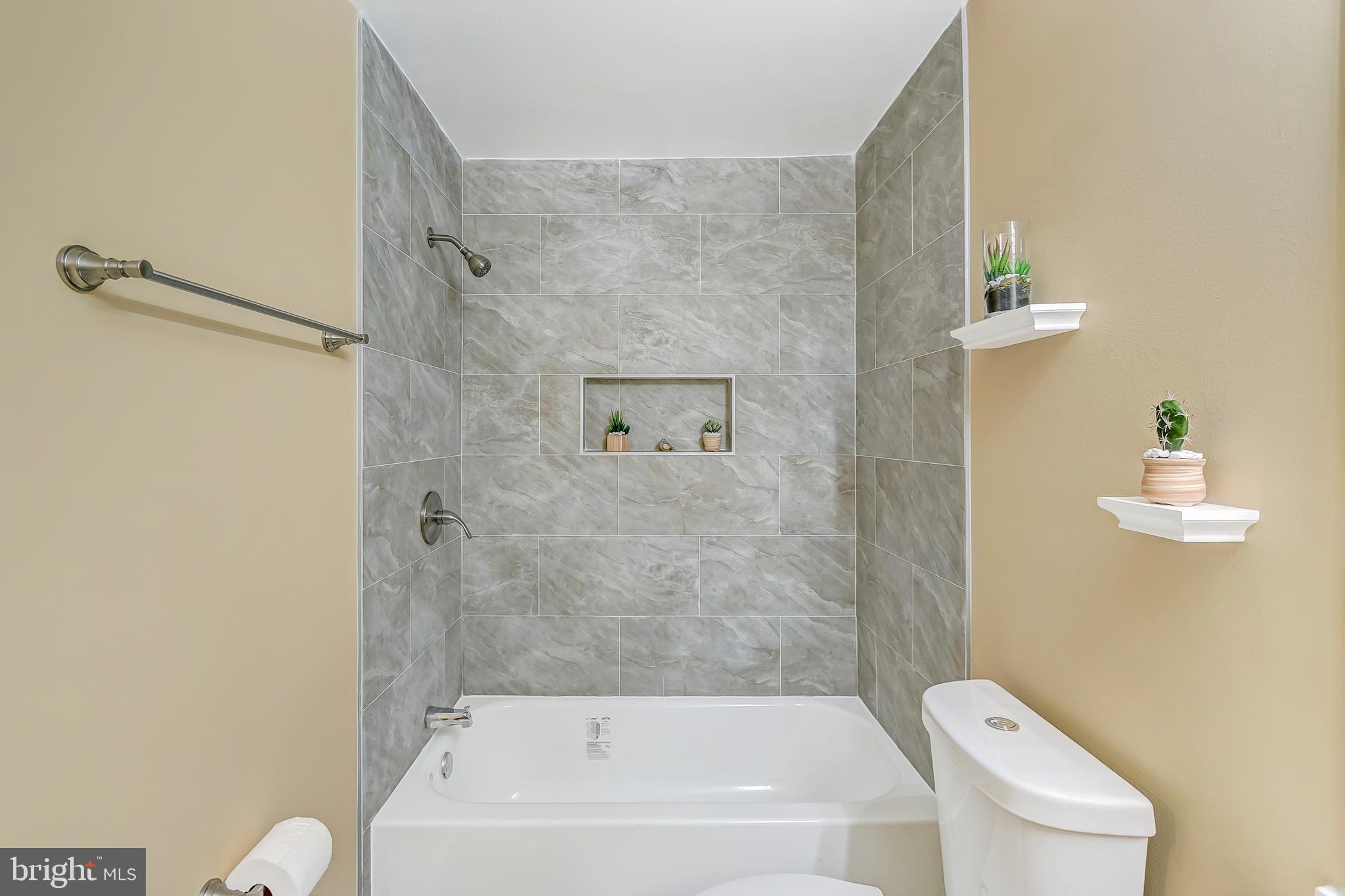 PERRYWOOD - Residential