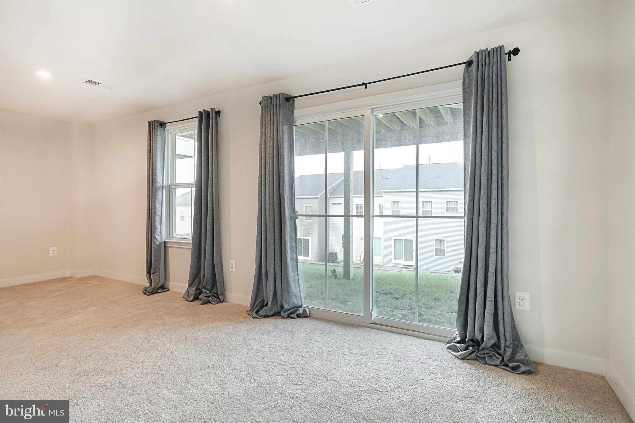 REGENTS GLEN TOWNHOME - Residential