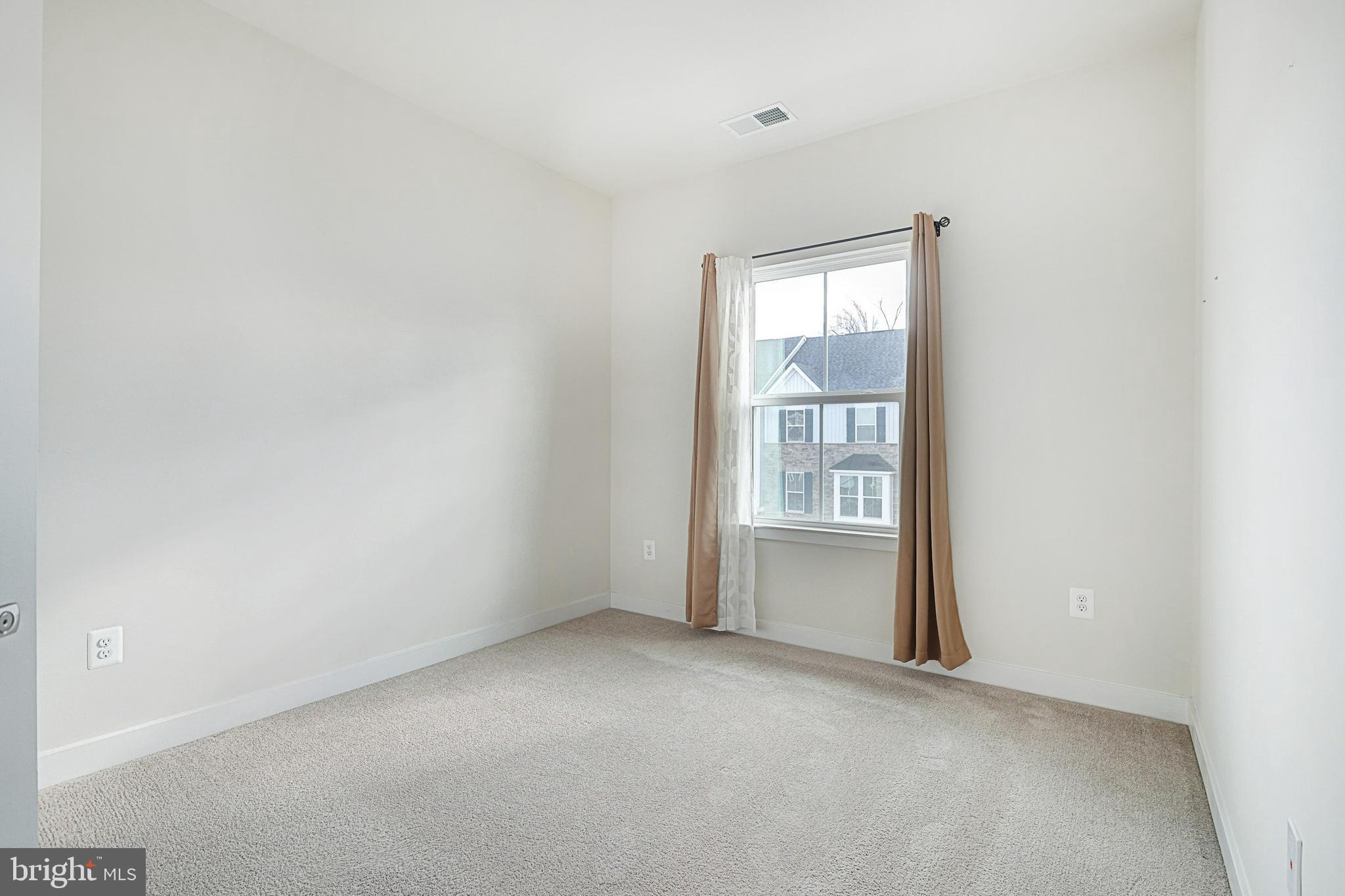 REGENTS GLEN TOWNHOME - Residential