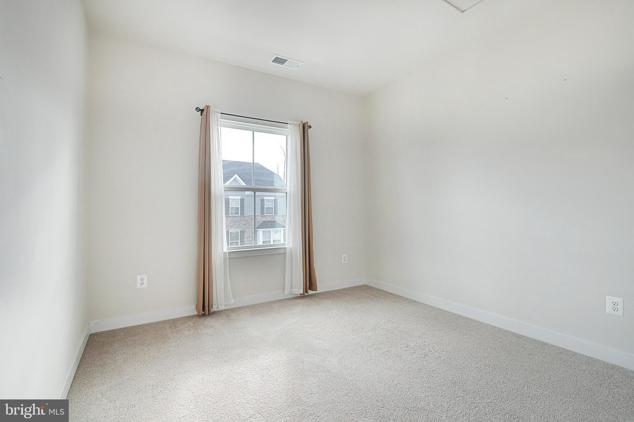 REGENTS GLEN TOWNHOME - Residential