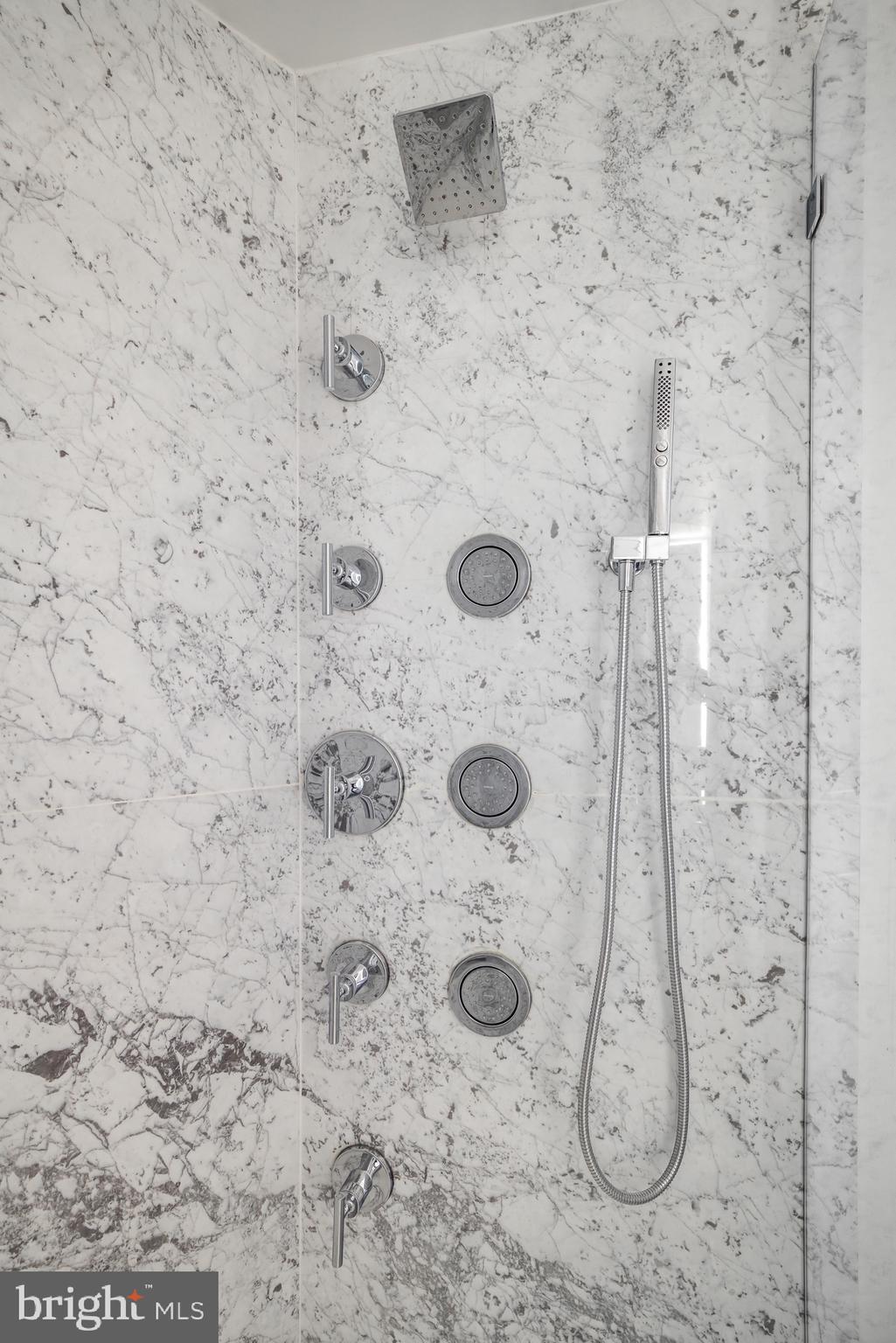 WATERGATE - Residential