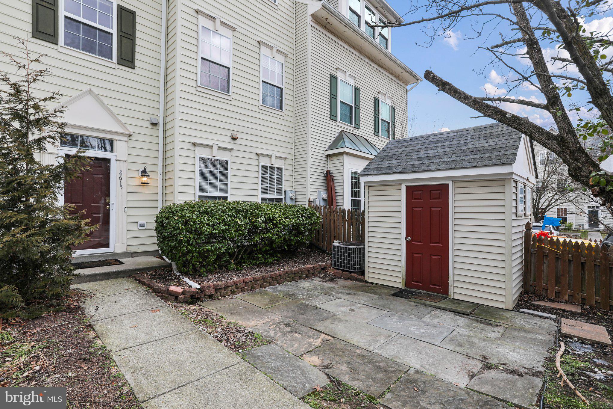 PINEY ORCHARD - Residential