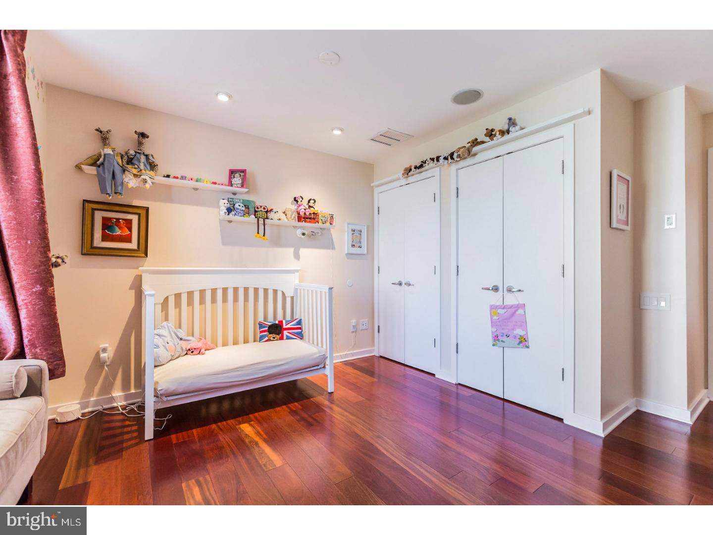 GRADUATE HOSPITAL - Residential