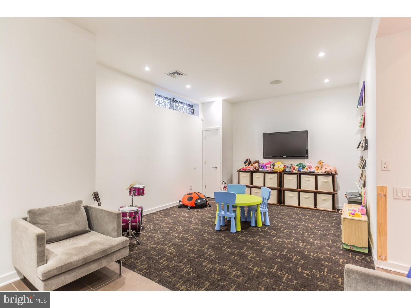 GRADUATE HOSPITAL - Residential