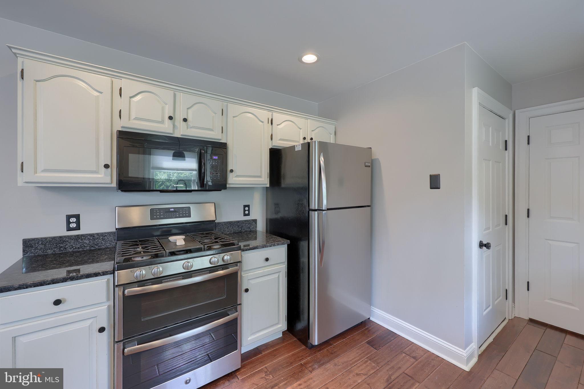 SPRINGDALE FARMS - Residential