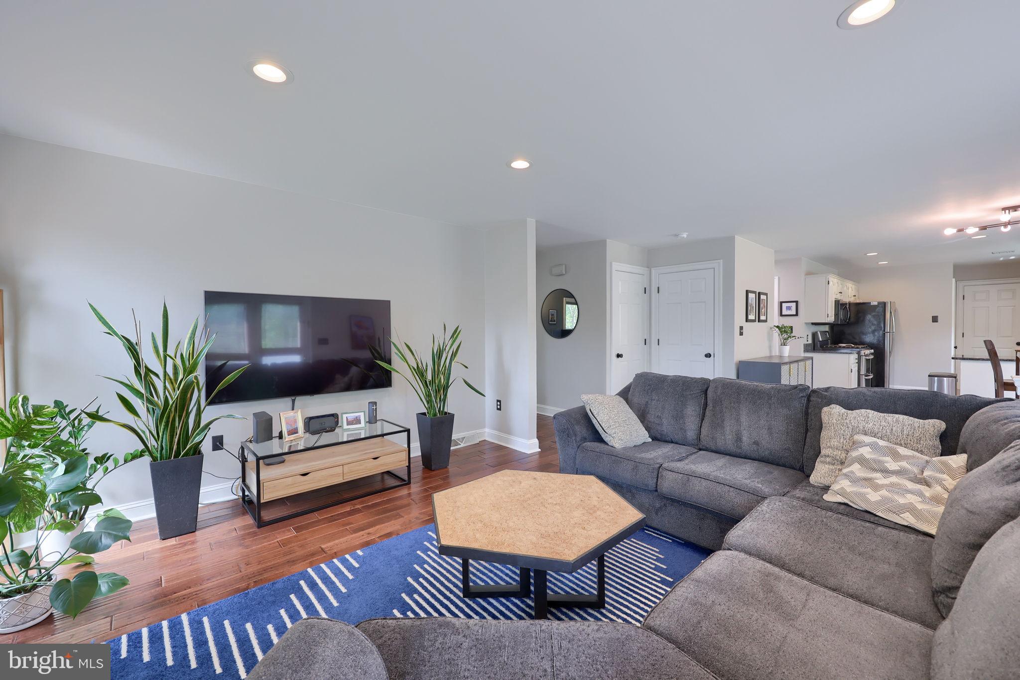 SPRINGDALE FARMS - Residential