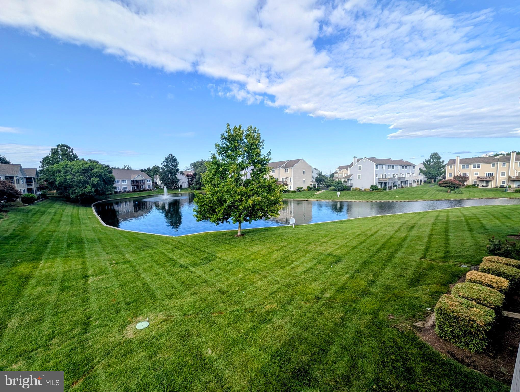 509 TEAL COURT E