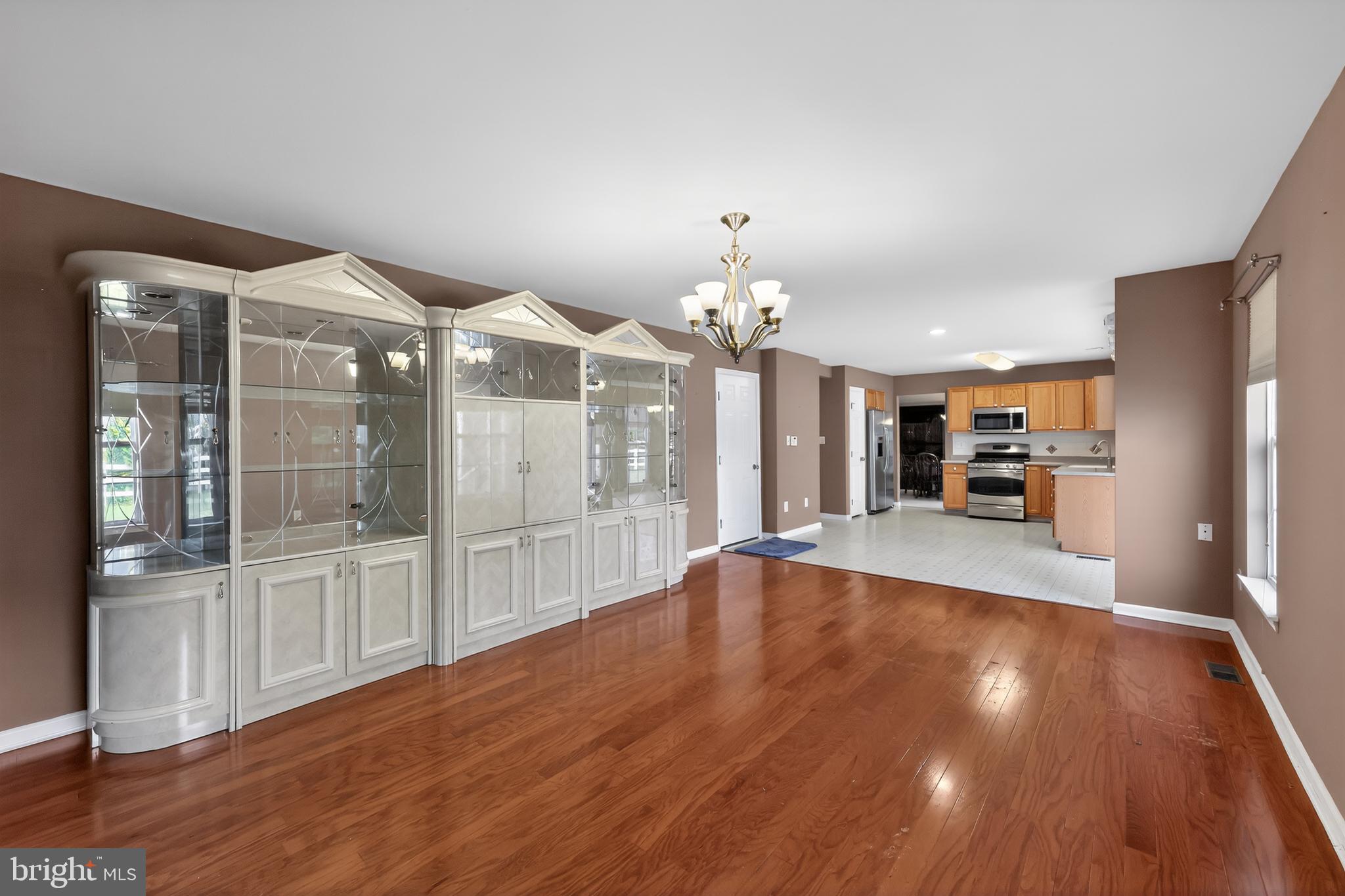 28 SOUTHALL COURT