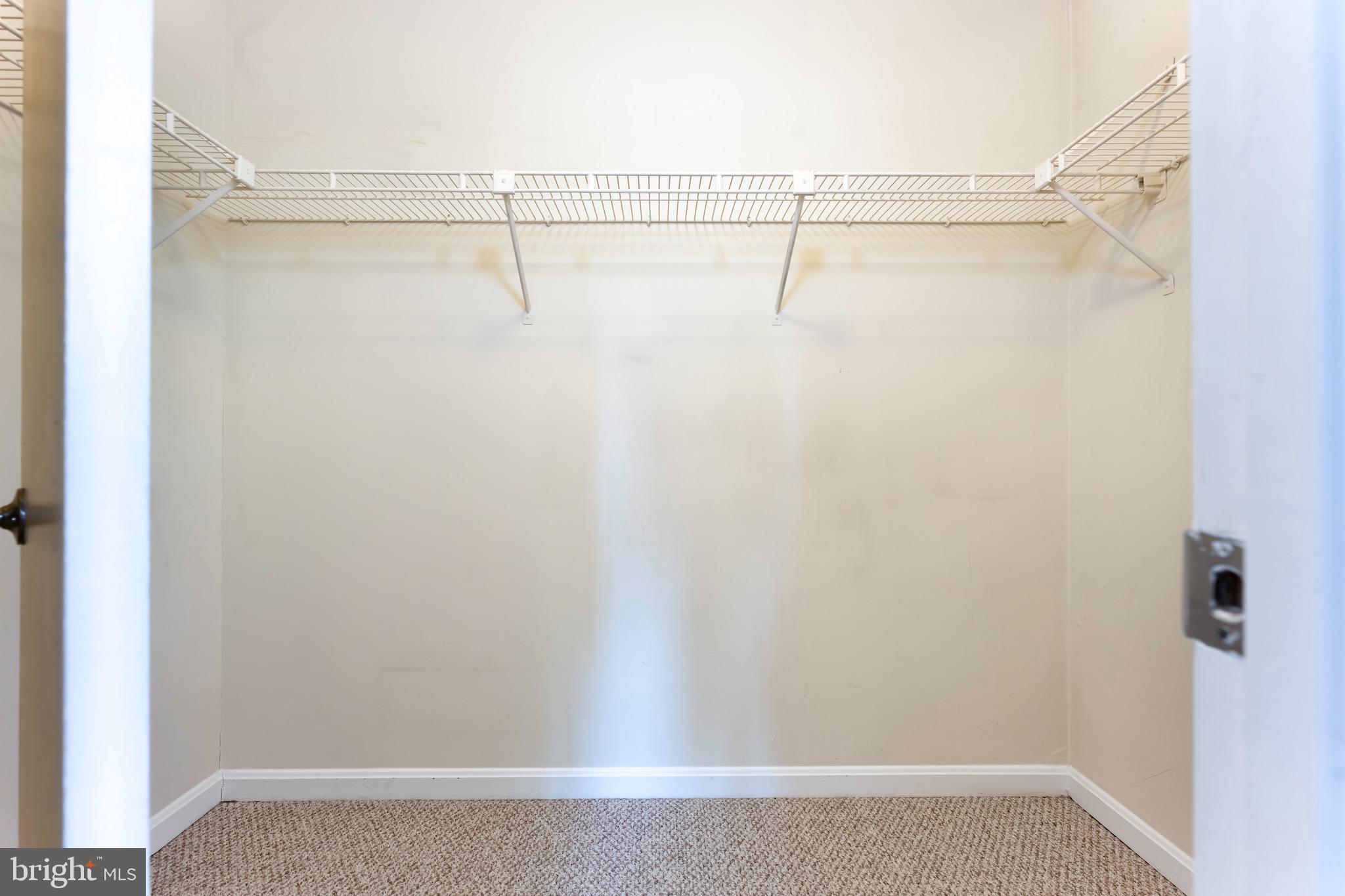 FLOWER HILL - Residential Lease