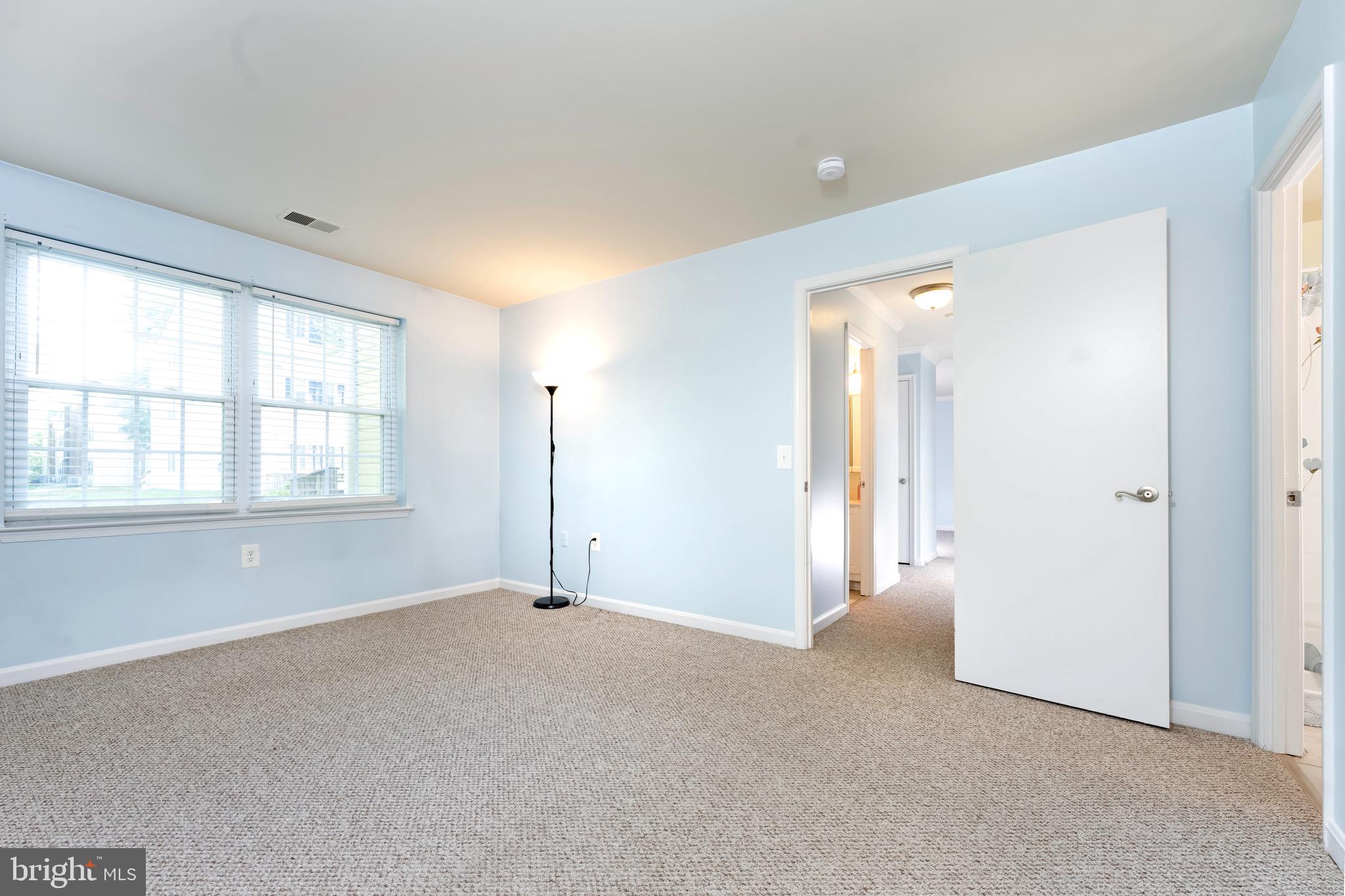 FLOWER HILL - Residential Lease