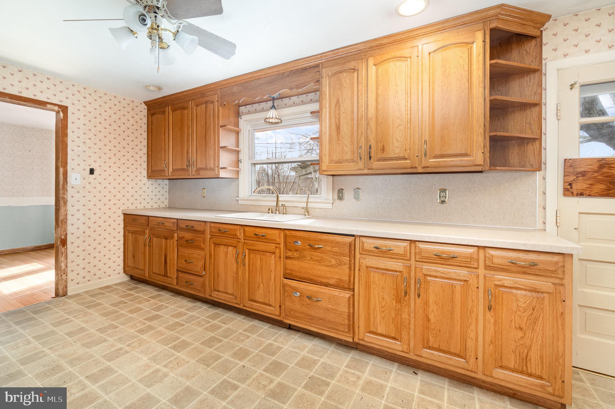 SOUTH GUILFORD HILLS - Residential