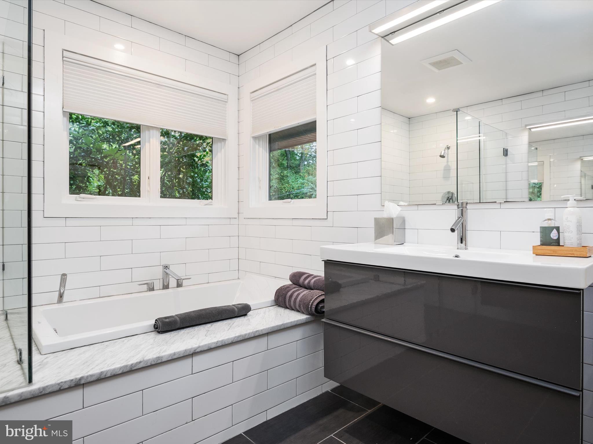 WEEMS CREEK - Residential