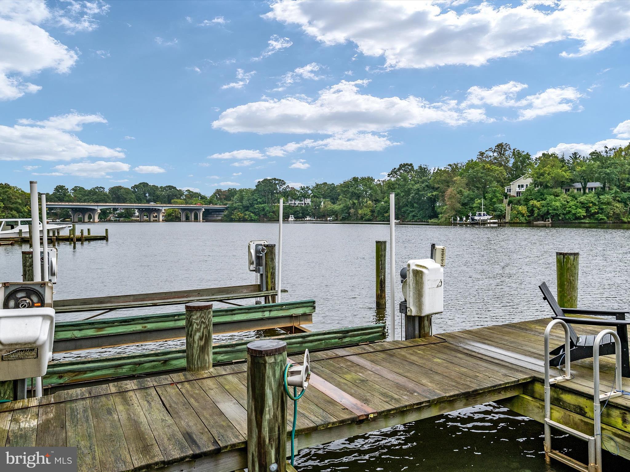 WEEMS CREEK - Residential