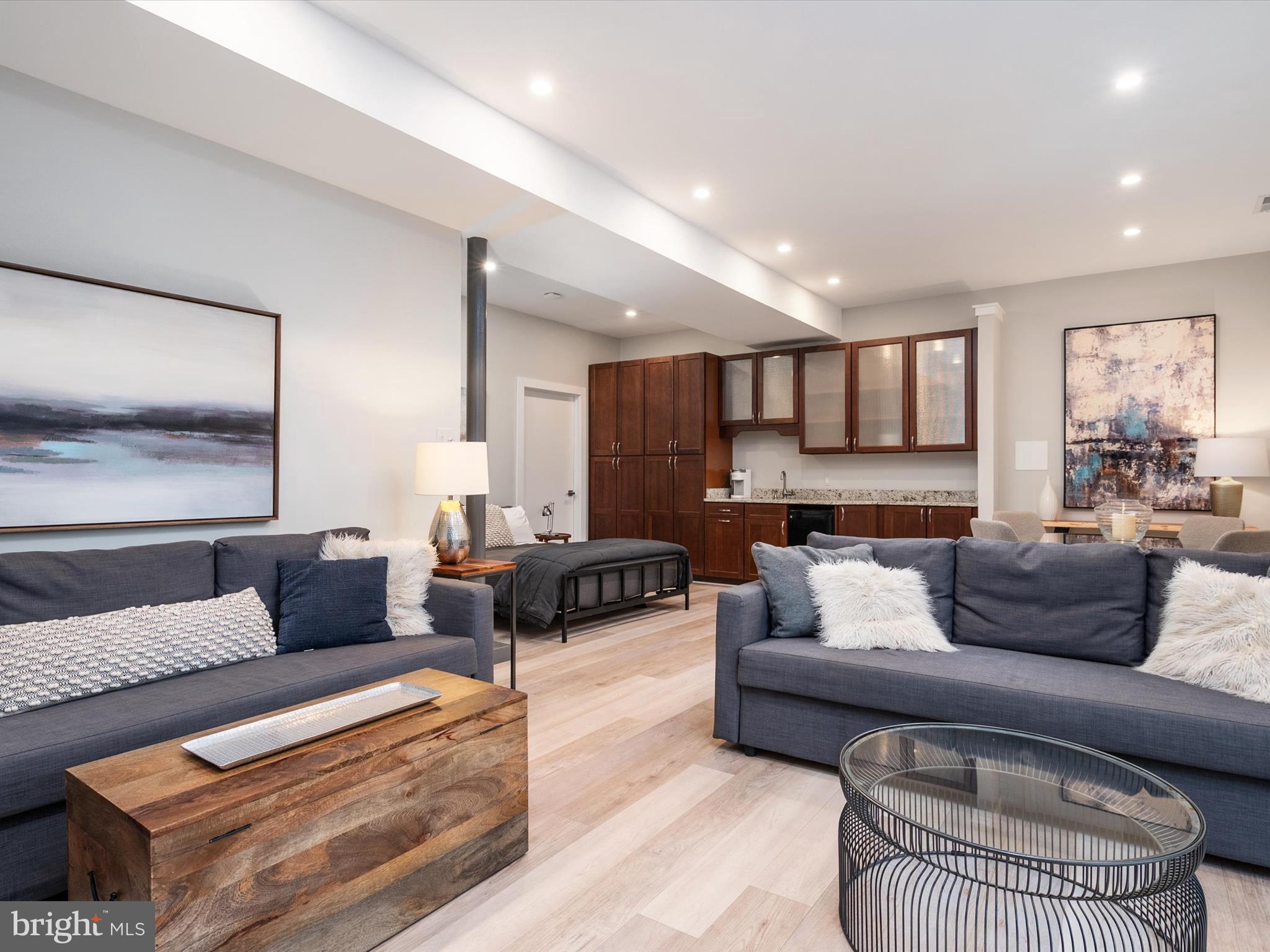 WEEMS CREEK - Residential