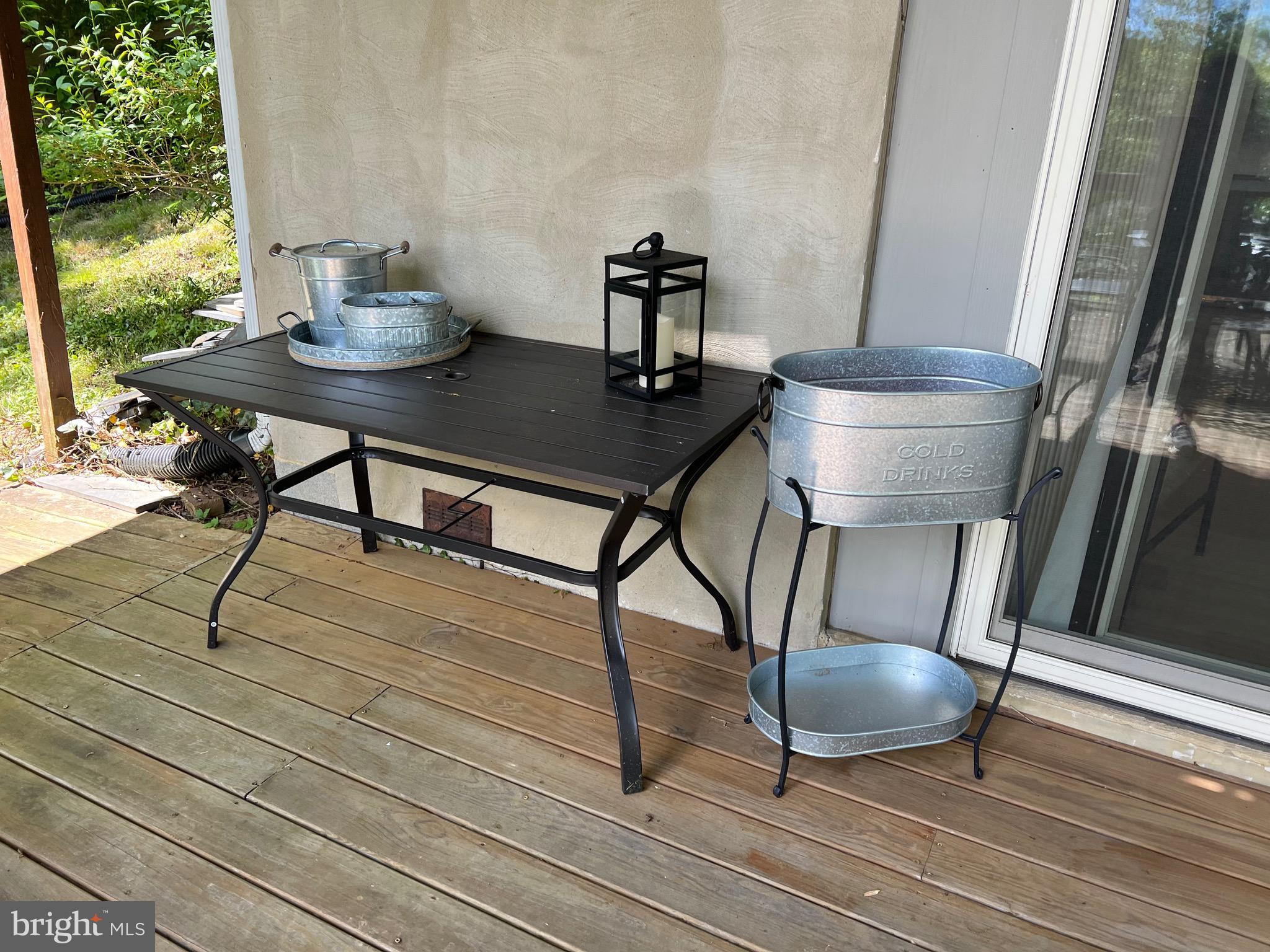 WEEMS CREEK - Residential