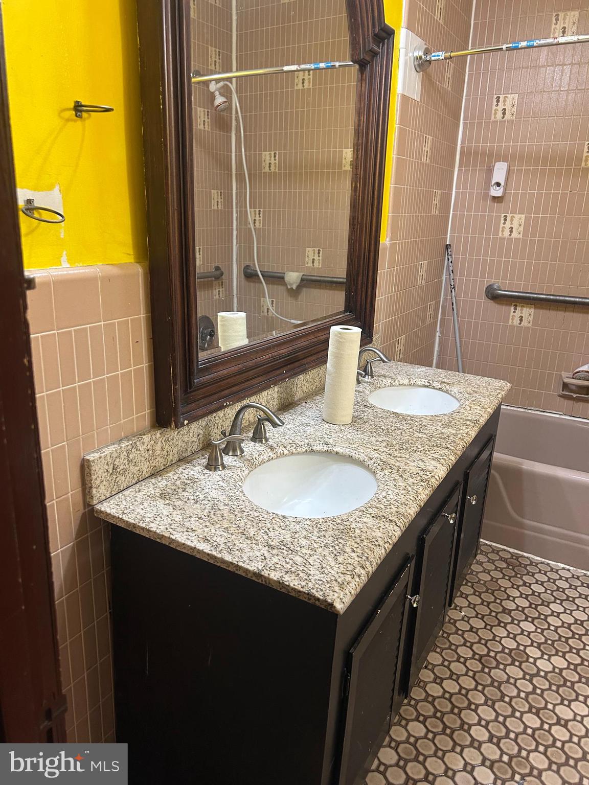 NORTHWOOD - Residential