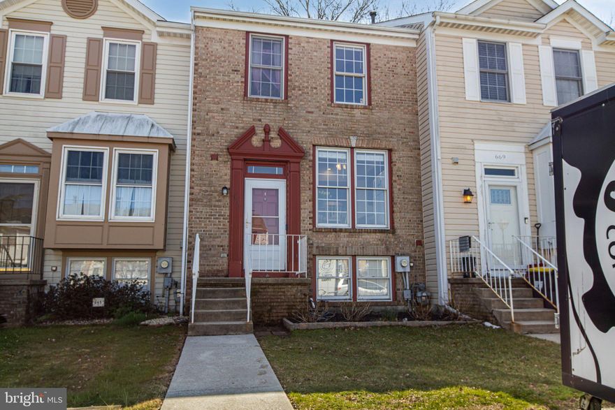 Nestled in the charming Pinewoods community, this delightful Colonial townhouse offers a perfect blend of comfort and convenience. With 1,550 square feet of thoughtfully designed living space, this home features three inviting bedrooms and one and a half bathrooms, ideal for both relaxation and entertaining. Step inside to discover a warm ambiance enhanced by ceiling fans and tons of natural light throughout. The fully finished basement, complete with walkout stairs, provides ample space for a home office, playroom, or additional storage, and is already plumbed for a future half bath. The main level boasts a well-appointed kitchen featuring essential appliances, including a dishwasher, refrigerator, and stove, making meal prep a breeze. Outside, enjoy the low-maintenance brick front and a convenient driveway that accommodates two vehicles.  You'll be very pleased with the recent updates: The upstairs bathroom underwent a lovely remodel in 2021, a perimeter fence was added in 2019 and new flooring throughout in 2023.  

The Pinewoods community is known for its friendly atmosphere and proximity to Glasgow Park, perfect for leisurely strolls or weekend picnics. With its inviting interior and community-focused environment, this townhouse is not just a house; it's a place to call home.