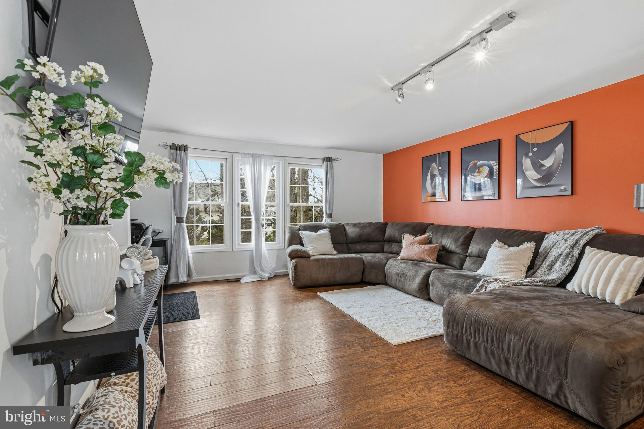 PINEWOODS - Residential