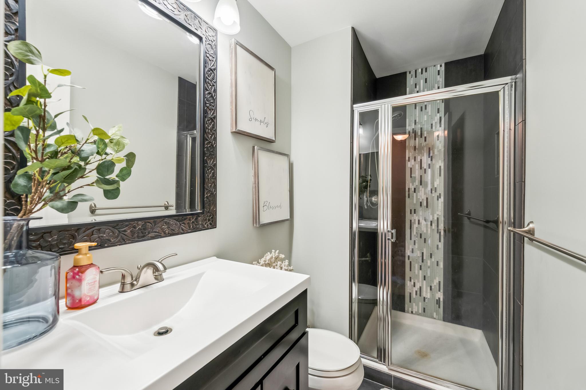 SHERBROOKE II TH CONDO - Residential