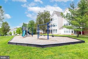 SHERBROOKE II TH CONDO - Residential