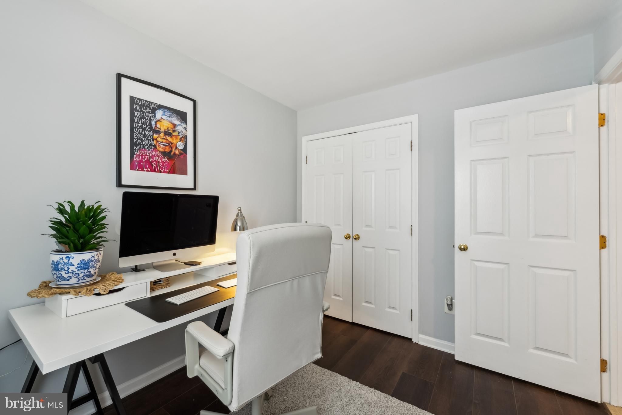 SHERBROOKE II TH CONDO - Residential