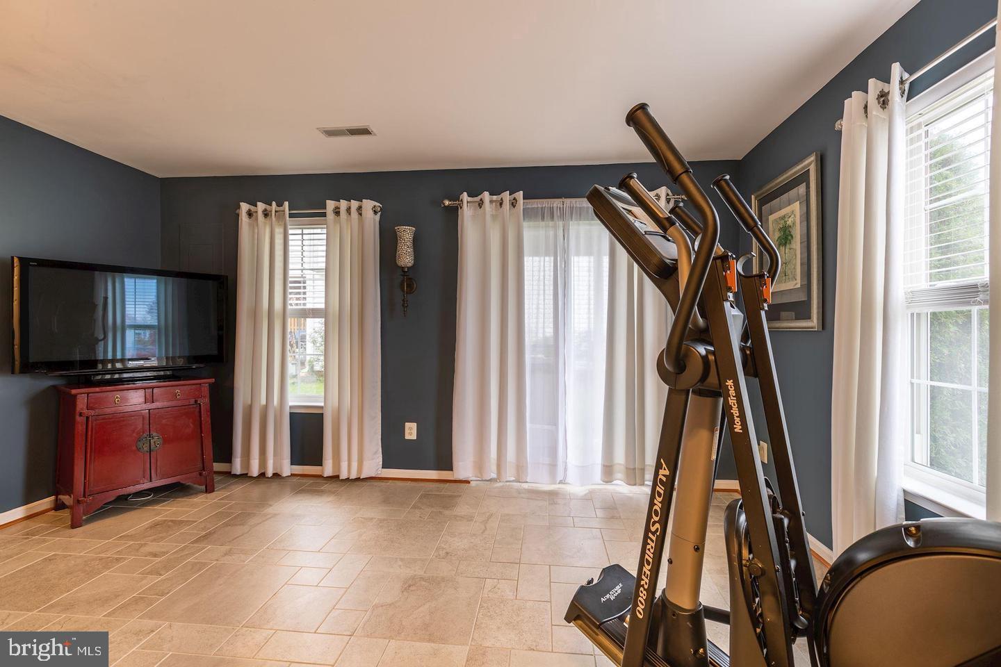 SHERBROOKE II TH CONDO - Residential