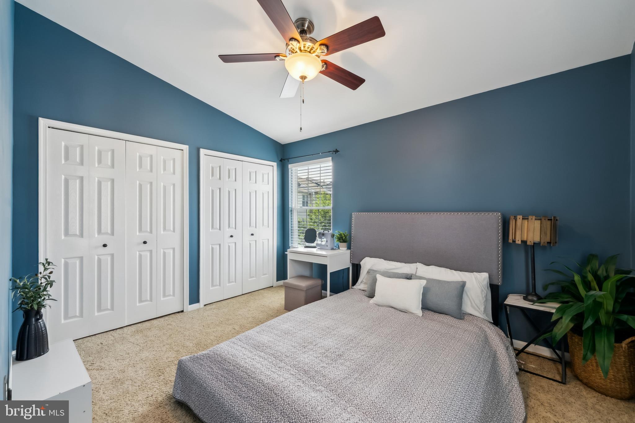 SHERBROOKE II TH CONDO - Residential