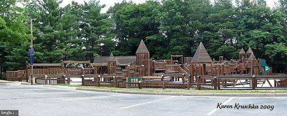 SHERBROOKE II TH CONDO - Residential