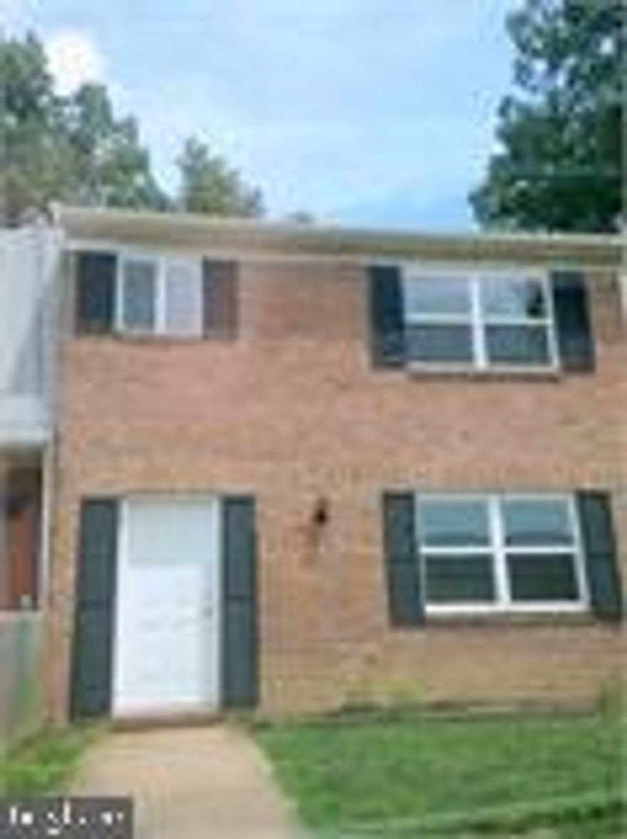 Two-story end unit brick townhouse with oversized fenced backyard. Located just minutes from I95 and Rt 17. This home has tile and new hardwood floors for easy cleanup, large windows for added light, an eat-in kitchen and sliding glass doors for easy outdoor access. Three large bedrooms and full bath on the second level provide plenty of room. Property is currently tenant occupied, the property will not be shown until it is vacant but we are still accepting applications for pre-approval.$10 Monthly HVAC filter program. Delivered Quarterly.Pets are considered on a case by case basis.Housing Choice Program Voucher's Accepted.All Credit is Considered for this property