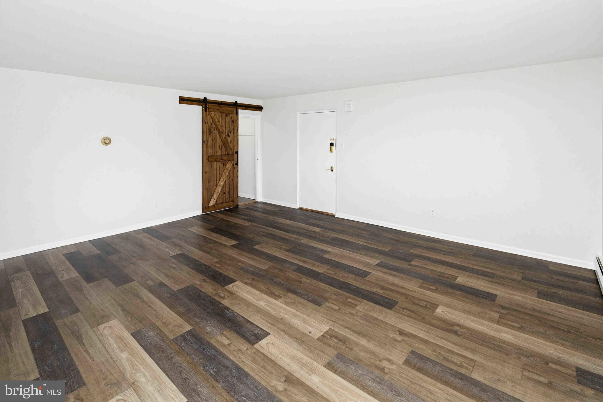 VALLEY HOUSE - Residential