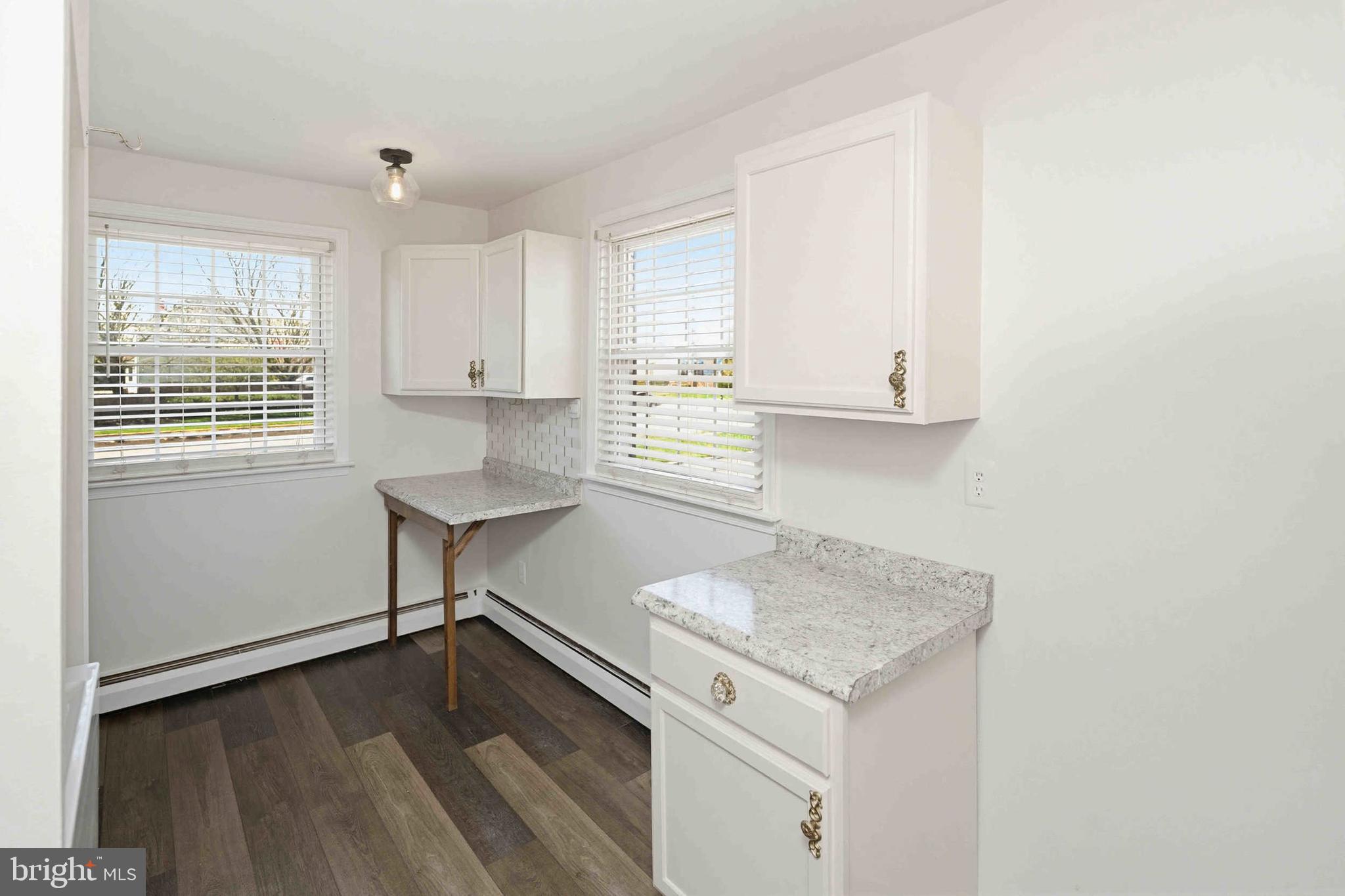 VALLEY HOUSE - Residential