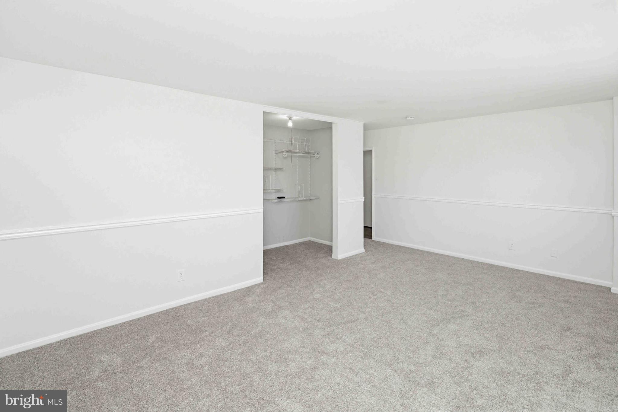 VALLEY HOUSE - Residential